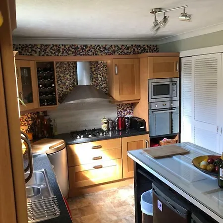 Sleeps 2 - 26 Galway And Manor 펜션 아선리