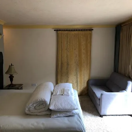Sleeps 2 - 26 Galway And Manor *